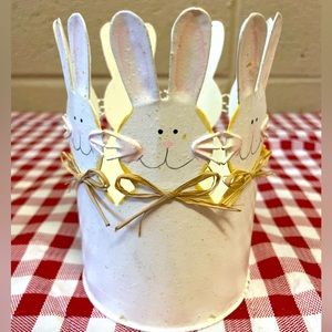 Easter Bunnies Tin “Candle/Plant/Vase” Holder